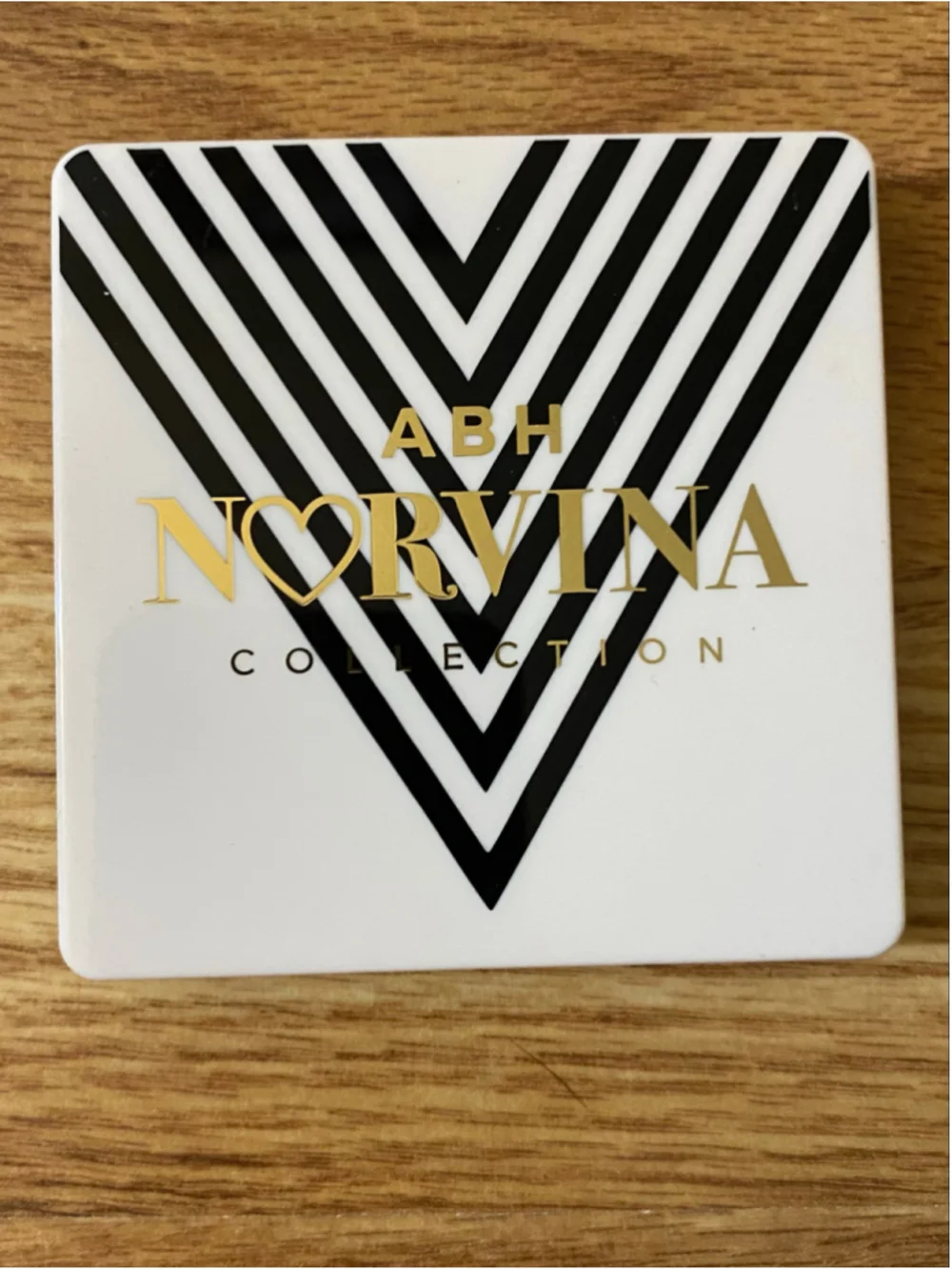 Women's Anastasia Beverly Hills Norvina Mini Pro Pigment Palette Vol. 1 New